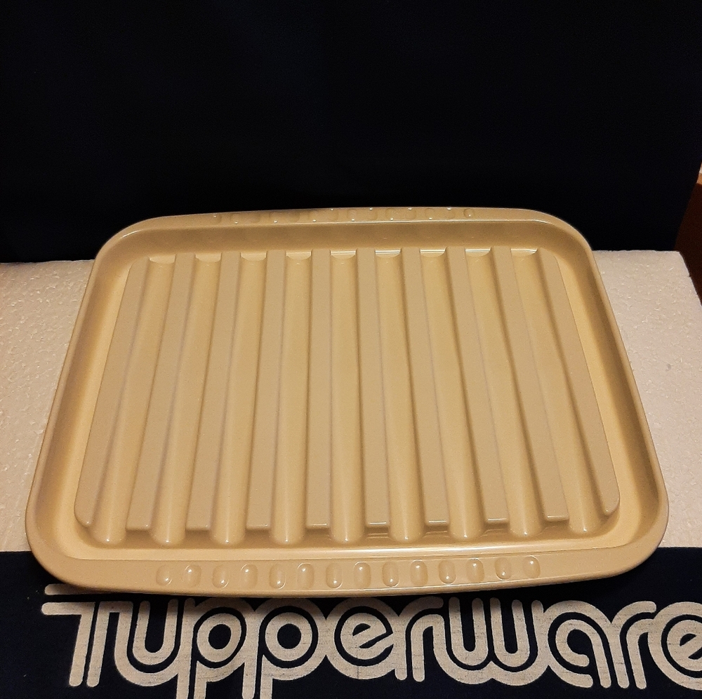 Tupperware Microwave Bacon Tray